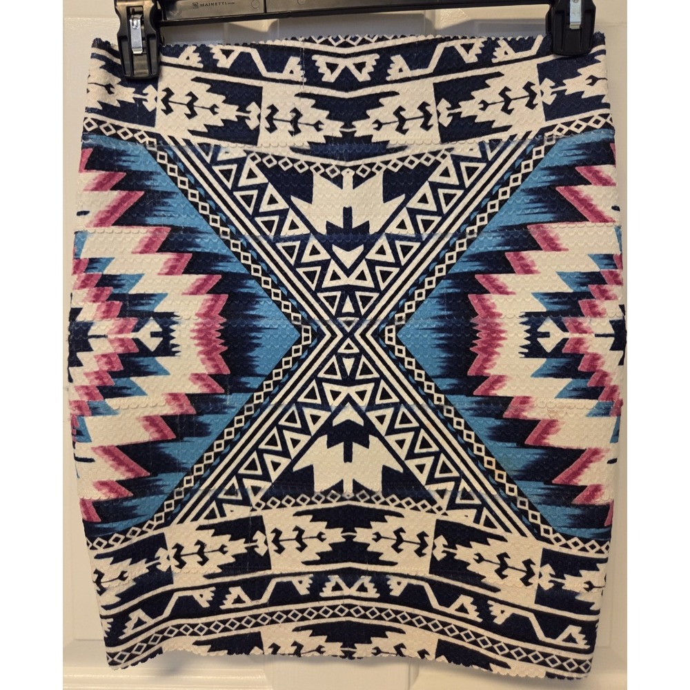Xhilaration Aztec Tribal Print Bodycon Scallop Pencil Skirt Size Med Western